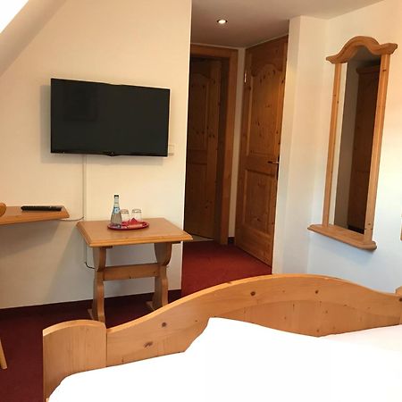 באד אוברקינגן Hotel Hohe Schule חדר תמונה