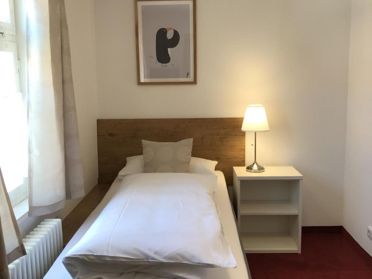 באד אוברקינגן Hotel Hohe Schule חדר תמונה