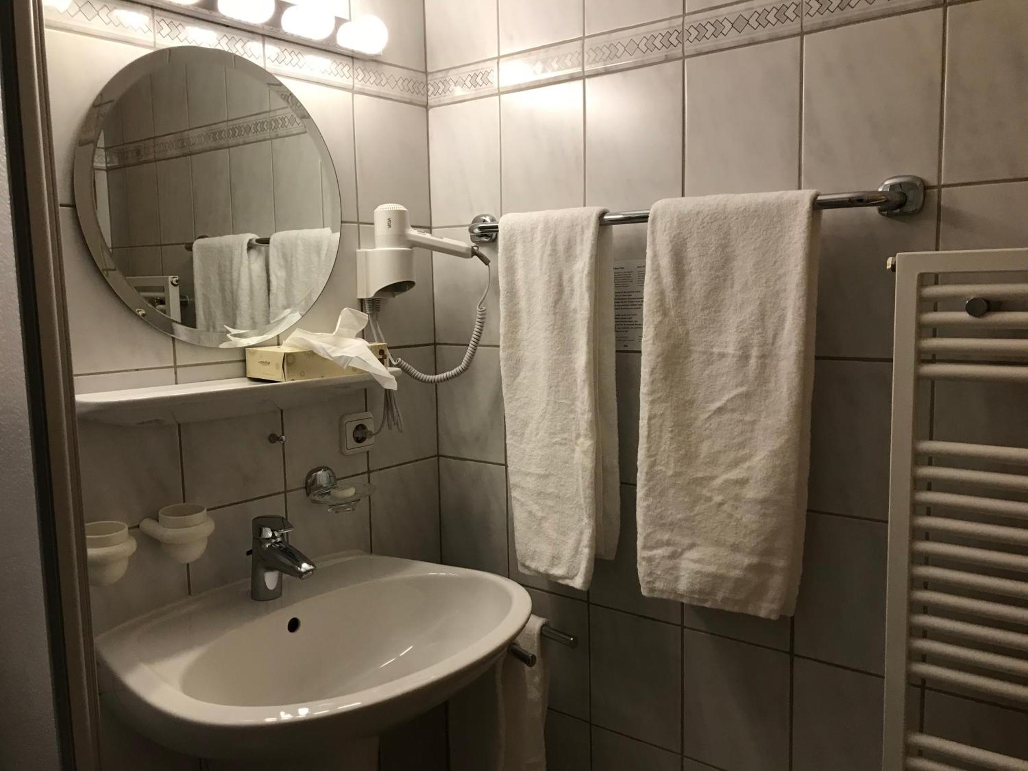 באד אוברקינגן Hotel Hohe Schule חדר תמונה