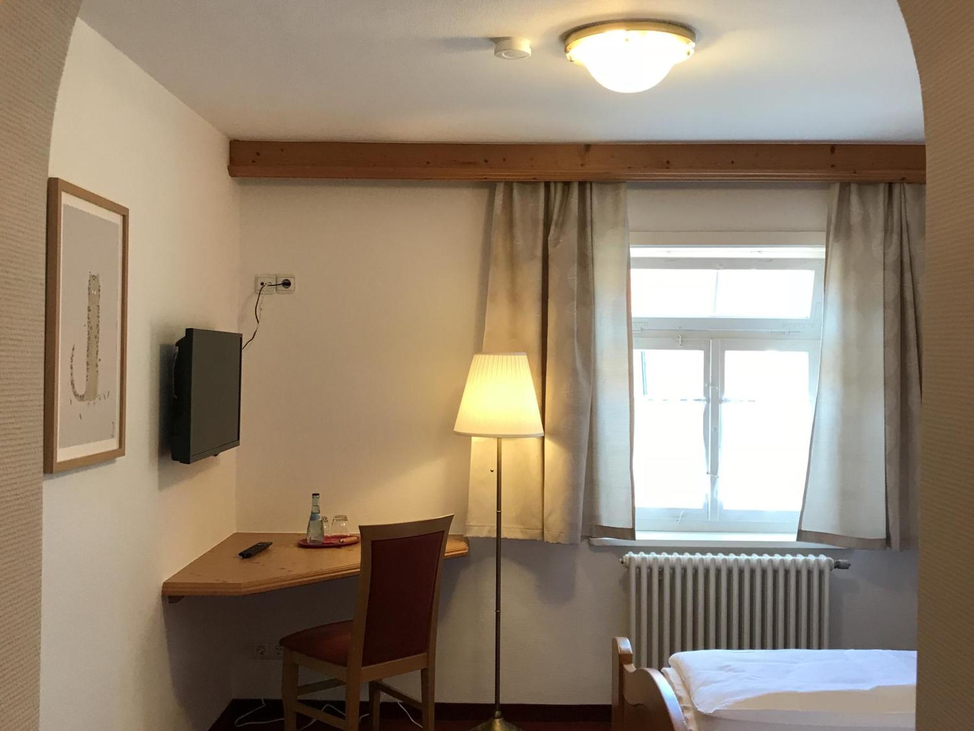 באד אוברקינגן Hotel Hohe Schule חדר תמונה
